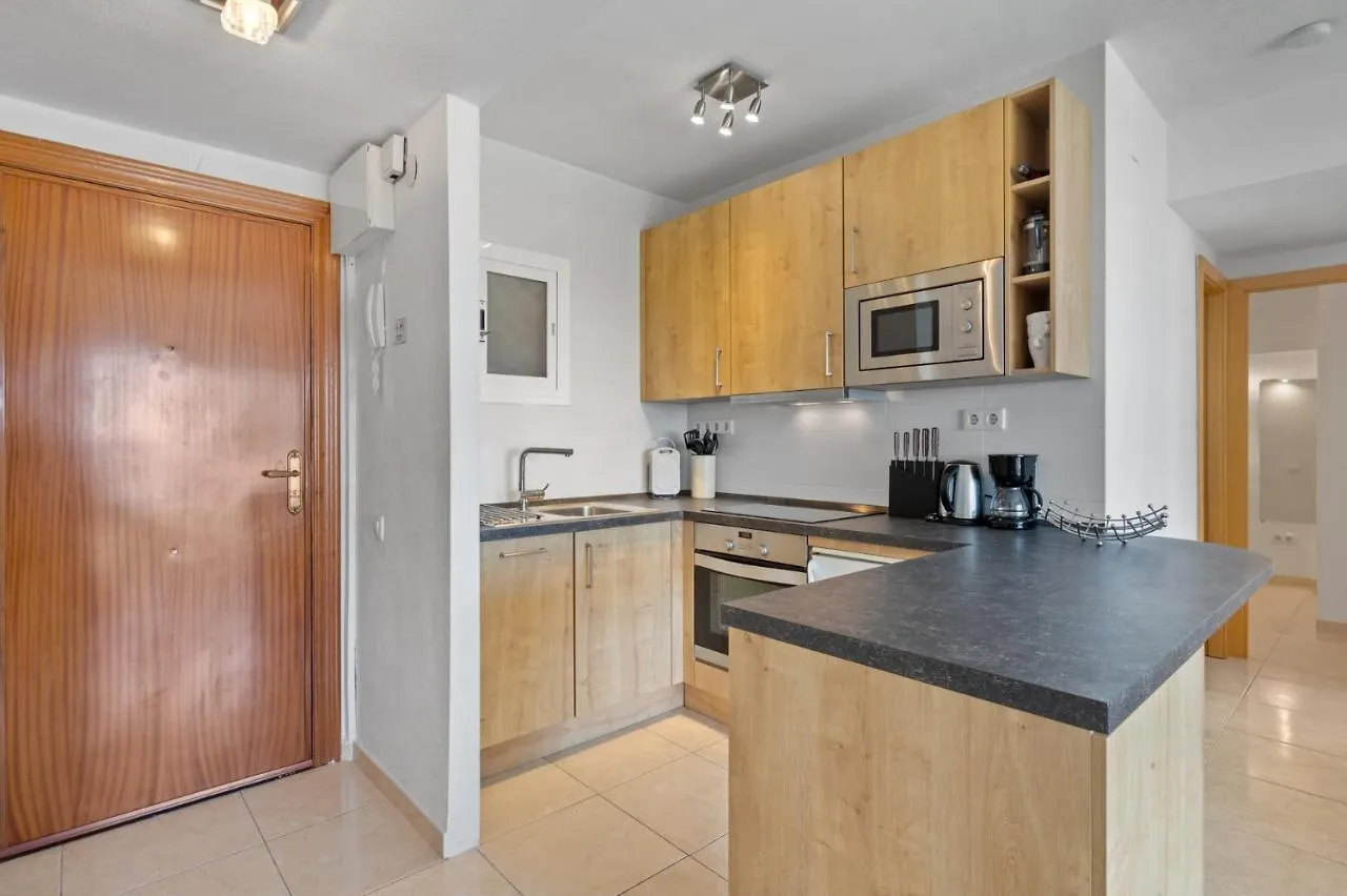 Seaview Apartment With Pool In Benalmadena By Costarentals - Ref 186