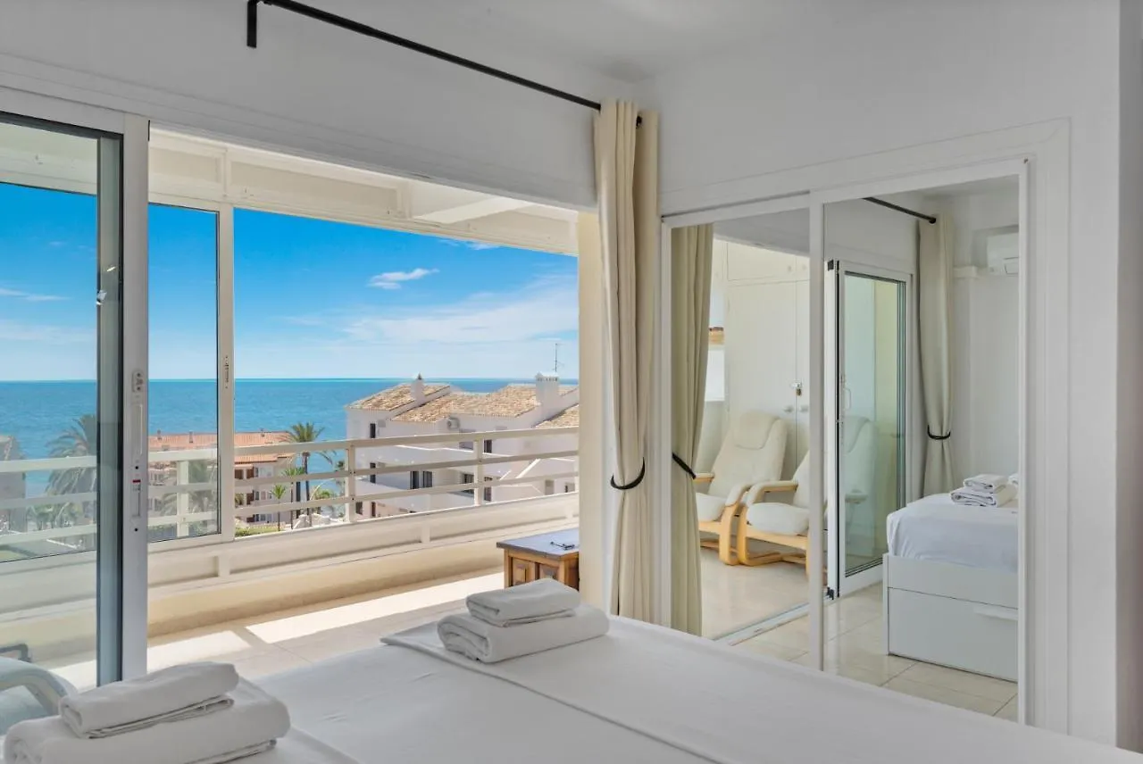 Seaview Apartment With Pool In Benalmadena By Costarentals - Ref 186